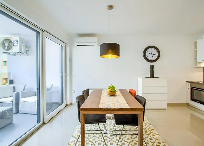 Apartment Jasna, Pula City Center With Garage